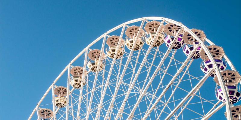 从音乐到科技：埃里克佐如何构建蒸汽波风格的专业人脉网络