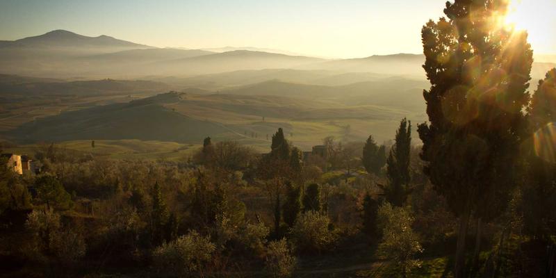 蒸汽波梦境与个人博客的交响：埃里克佐的播客叙事艺术全解析